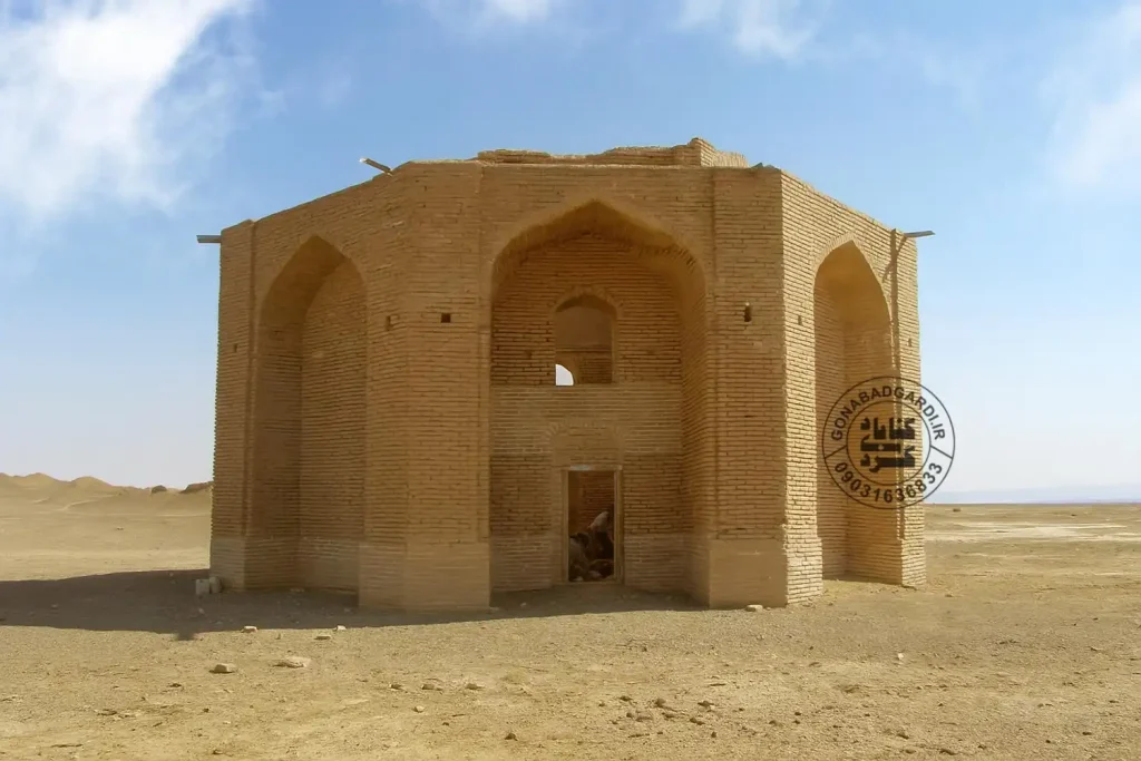 مقبره جغتین گیسور گناباد